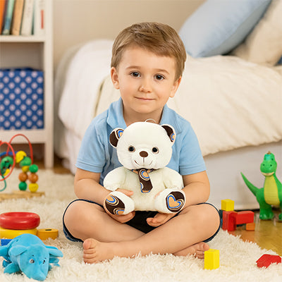 ours en peluche devient partenaire de jeux imaginaires