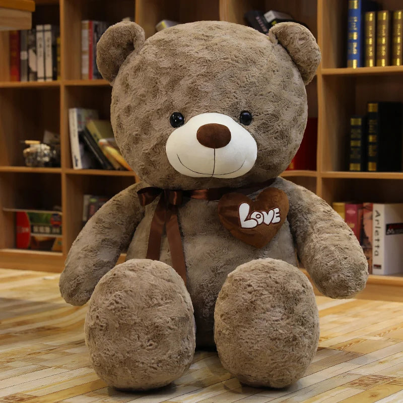 ours en peluche douceur et réconfort à l’enfant.