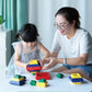 jeu de construction stimuler le toucher des enfants.